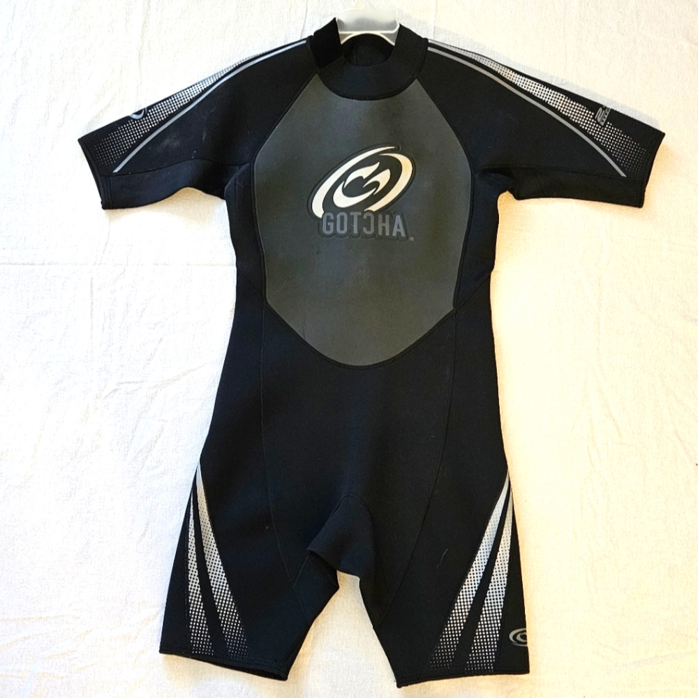 Wetsuit, Gotcha Men's 2.2M shorty, L